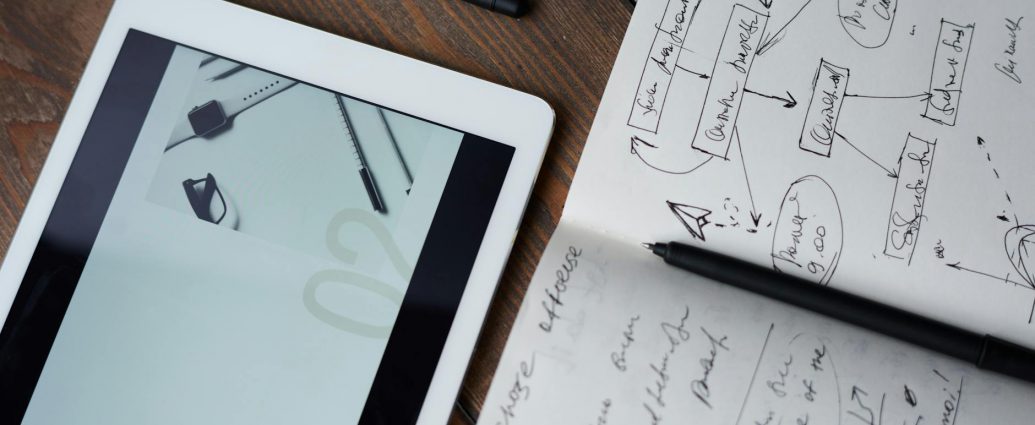 photo of pen on top of notebook